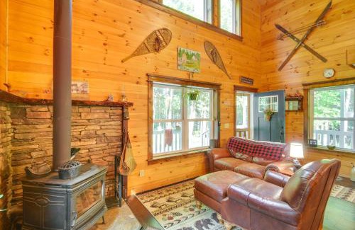 Farmington Falls Casa | The Locke-ness Pond Cabin in Chesterville!
