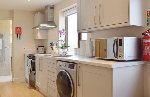 Pershore Cabaña | The Lodge at Elmley Meadow