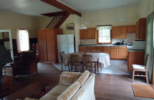 Center Lovell Cabaña | The Lodge at Gilmore Camps en el lago Kezar