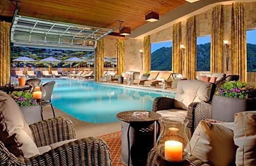 Jackson Hotel | The Lodge at Jackson Hole