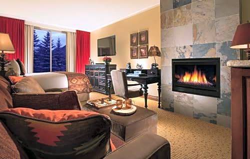 Jackson Hotel | The Lodge at Jackson Hole