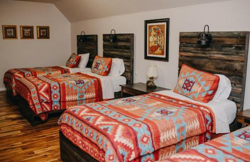 Lakeshore Casa | The Lodge at Lakeshore