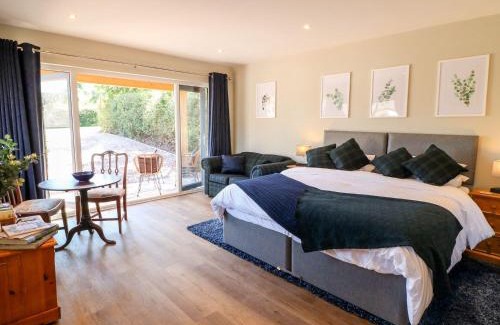 Checkley Casa | The Lodge at Middleton House