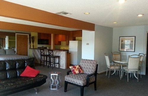 Canyon Lake Hotel | The Lodge at Turkey Cove