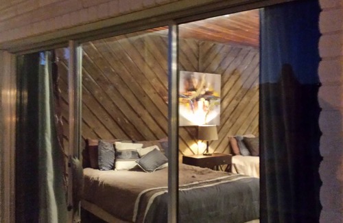 Canyon Lake Hotel | The Lodge at Turkey Cove