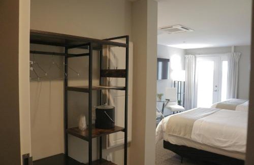 Danielsville Cabina | The Lodge at Woodstone Country Club