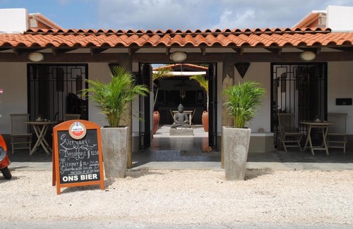 Playa Cama Y Desayuno | The Lodge Bed & Breakfast