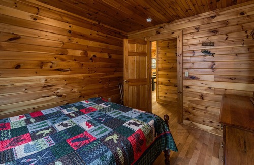 Allons Cabina | Lake View Cabin Mitchell Creek Marina & Resort