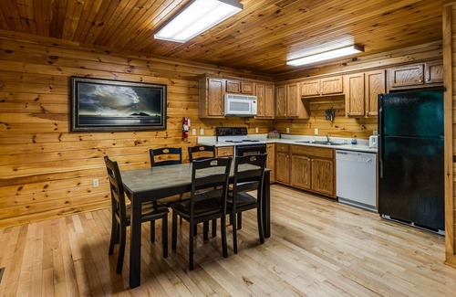 Allons Cabina | Lake View Cabin Mitchell Creek Marina & Resort