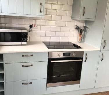 Foxley Casa | The Lodge - Dog Friendly Farm Cottage