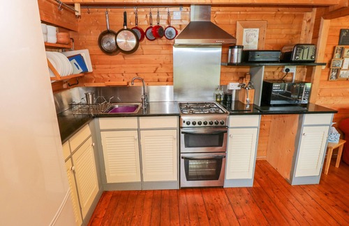 Milford Haven Cabina | The Lodge