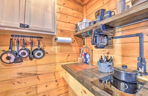 Bryson City Cabina | The Lodge Nantahala River Bryson city, North Carolina. Suite #1