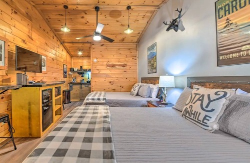 Bryson City Cabina | The Lodge Nantahala River Bryson city, Nc. Suite #2 The Nantahala , Bryson city