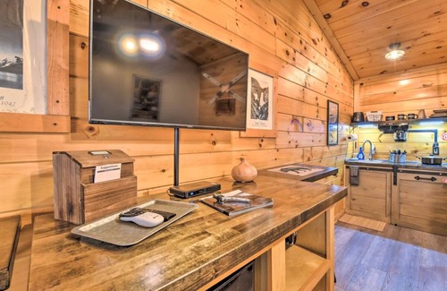 Bryson City Cabina | The Lodge Nantahala River. Bryson city, North Carolina. Suite # 9