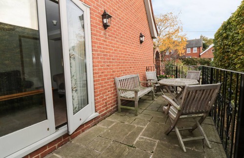 Hadleigh Cabaña | El Lodge de High Street, HADLEIGH