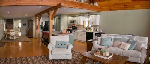 Bradford Casa | The Lodge on Lamoka