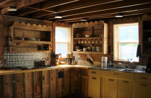 Madison Cabina | The Lodge, overlooking Hayden Brook on Olive Street