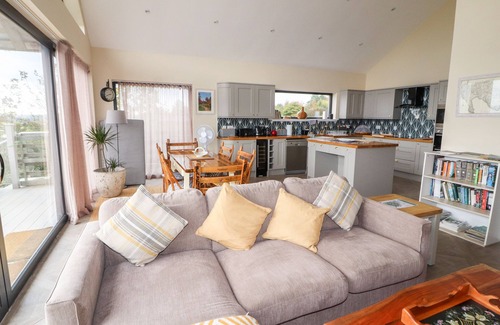 Dunragit Cabaña | THE LODGE, pet friendly, character holiday cottage in Glenluce
