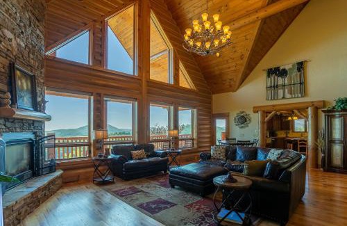 Boone Cabina | The Lodge