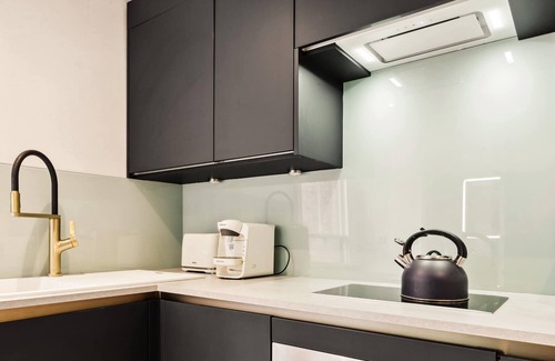 Henley Apartamento | The Loft - 1 Bed Luxury Apartment with Bathtub