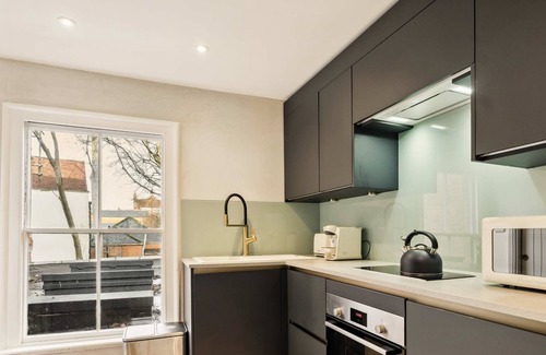 Henley Apartamento | The Loft - 1 Bed Luxury Apartment with Bathtub