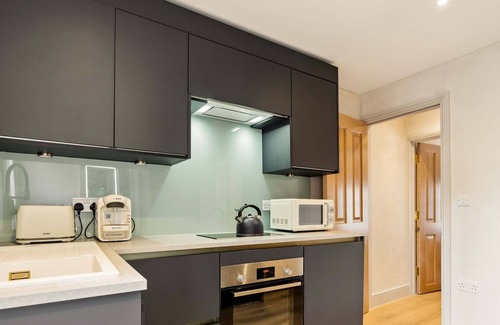 Henley Apartamento | The Loft - 1 Bed Luxury Apartment with Bathtub