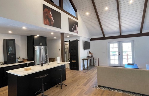 Santa Barbara County Cabaña | The Loft House in the Santa Ynez Valley