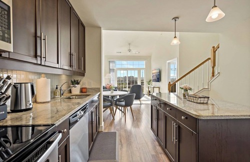 Eisenhower East Apartamento | THE LOFT | Relax | Cozy | Old Town | 2 Bedrooms