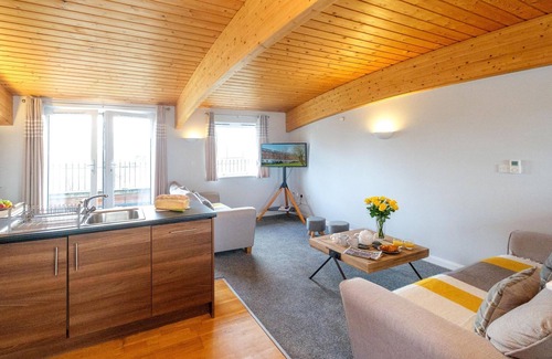 Leiston Cabaña | The Loft - sleeps 6 guests in 3 bedrooms