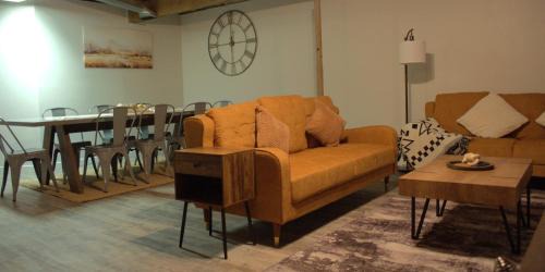 North Algona Wilberforce Chalet De Esquí | The Log Haus An Countryside Escape