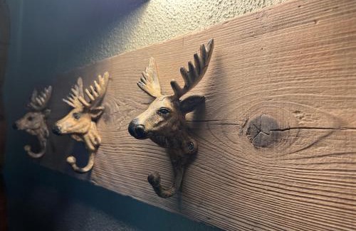 Ursel Chalet De Esquí | the loghouse