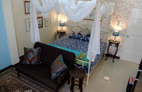 Huay Kaew Casa | The London Tearoom