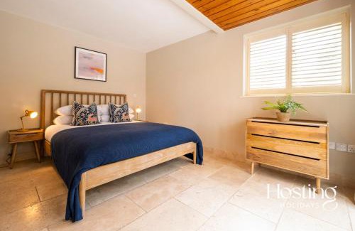 Knowl Hill Casa | The Lookout - 2 Bedroom Annex With Parking