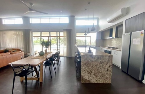 Quindalup Casa | The Loop – A Luxury Escape