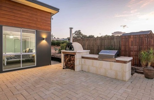 Quindalup Casa | The Loop – A Luxury Escape