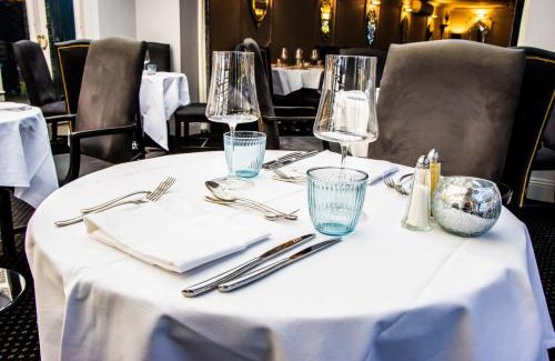 Highcliffe-on-Sea Hotel | The Lord Bute