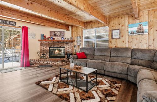 Peter Pan Casa | The Lost Boys Hideaway - One of a Kind Mountain Getaway!