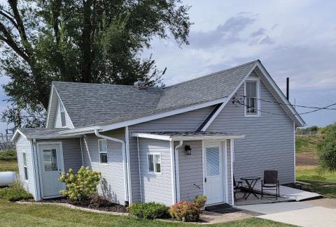 Tracy Casa | THE LOST GEM. A Little Bit Country
