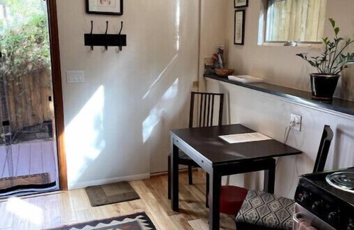 Manitou Springs Cabaña | The Love Shack @ Manitou Incline