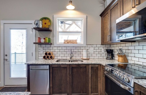 Winchester Casa | The Love Shack - Waterside Cottage #1 with a DOCK on Tims Ford Lake at Twin Creeks Marina & Resort