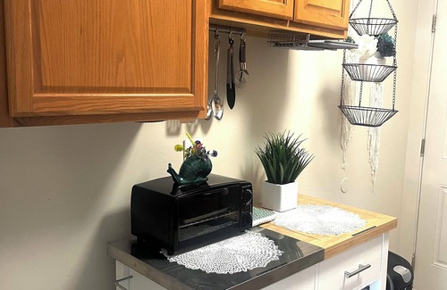 Southside Apartamento | The Lovely La Petite 2-bedroom Duplex with AC, WiFi in Wonderful Jacksonville