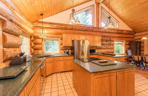 Port Angeles Cabina | The Lower Elwha Rivers Edge w/ serene mountain views!