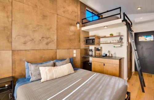 Wildwood Casa | The Lumber Jack Pine Treehouse at Treetop Escapes