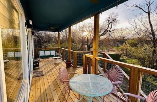 San Marcos Casa | The Lux Blanco River Retreat