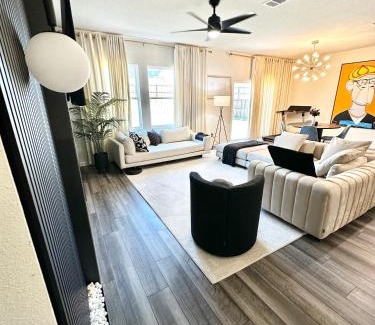 Glenn Heights Casa | The Luxe Residence Glenn heights, 4 Bedroom Home