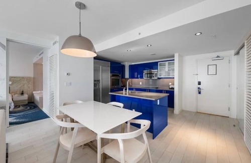 Central Beach Complejo | The Luxurious W hotel Residence Beachfront Condo Oasis