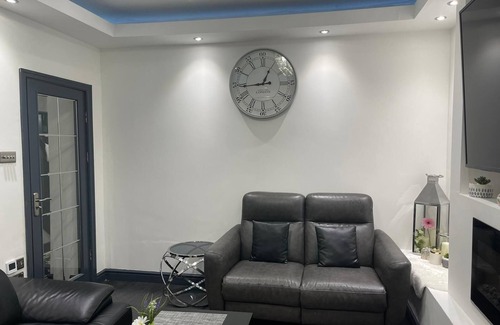 Old Trafford Casa | The Luxury Holiday Home