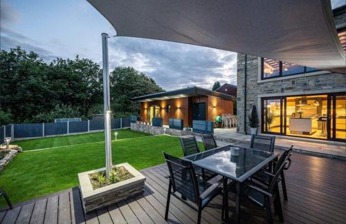 Honley Apartamento | The Luxury Shed