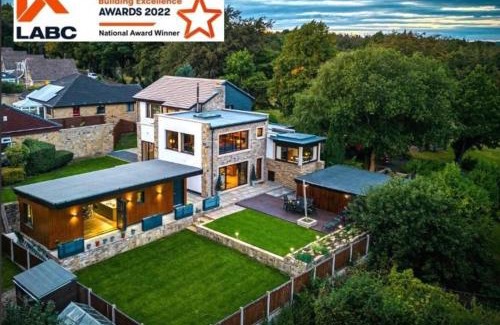 Honley Apartamento | The Luxury Shed