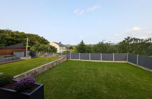 Honley Apartamento | The Luxury Shed